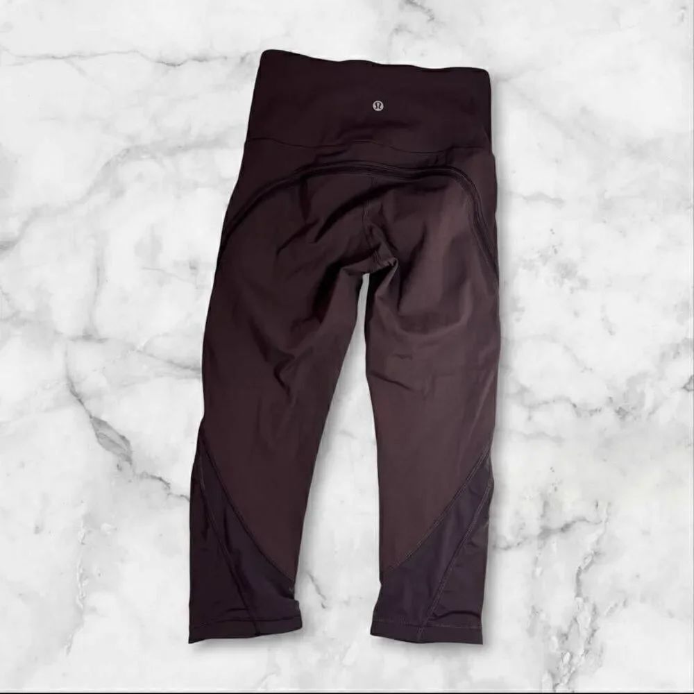 Lululemon Size 4 Maroon Leggings 23" - Picture 2 of 2